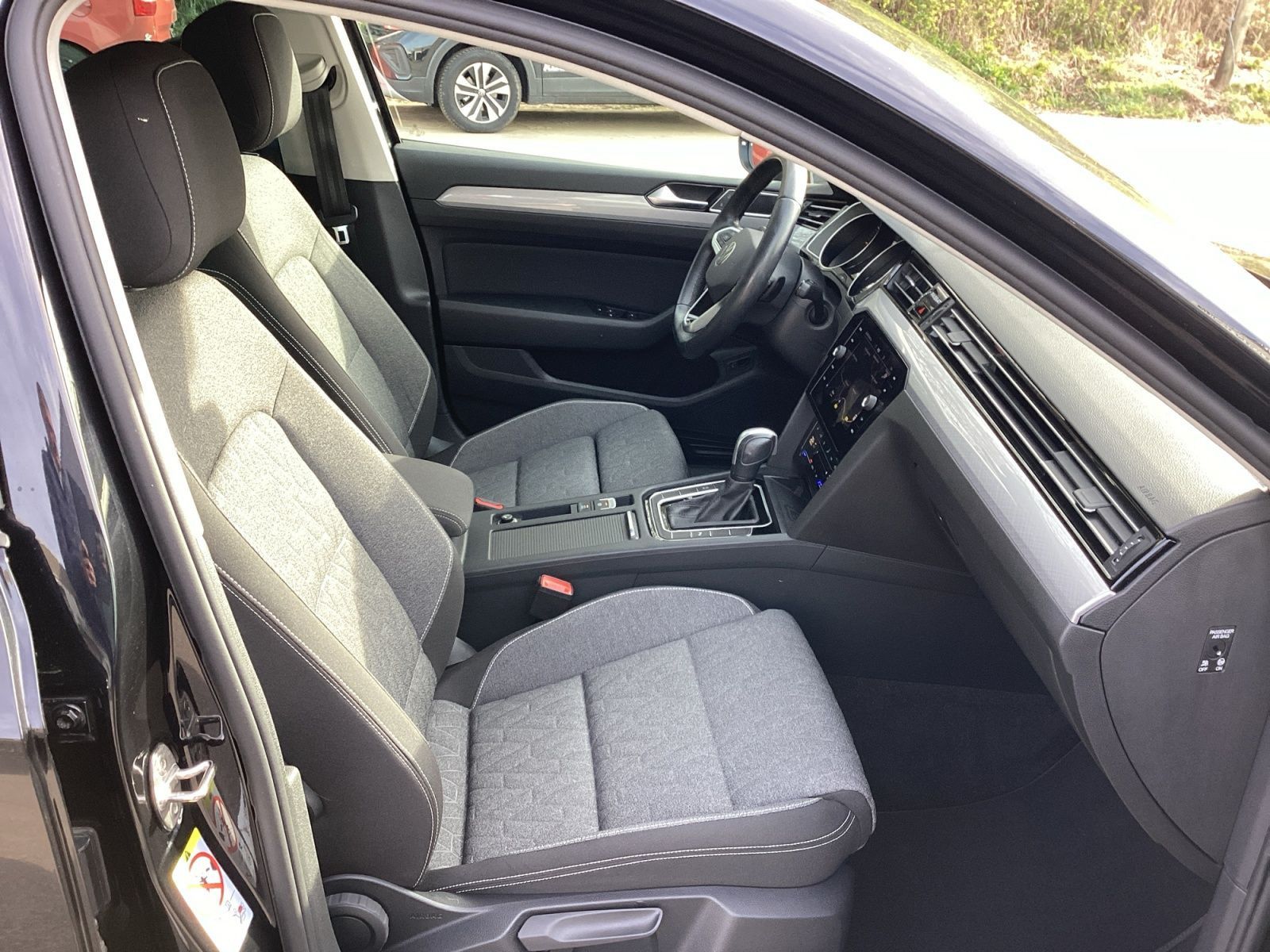 Volkswagen Passat - Bild 16