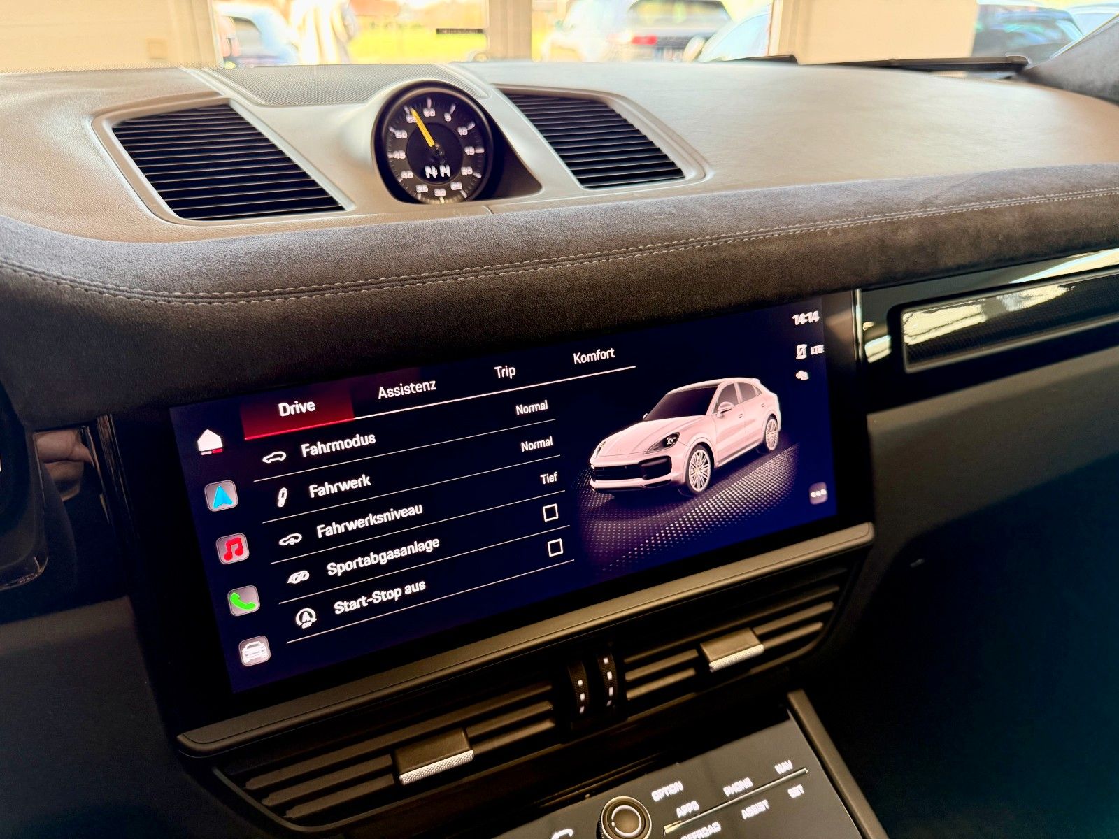 Fahrzeugabbildung Porsche Cayenne Turbo GT ACC / HeadUp / 22Zoll / Keyless