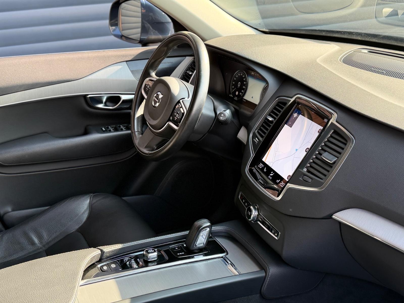 Volvo XC 90 Momentum Pro AWD/360K/LED/VirtC/AHK/H&K/