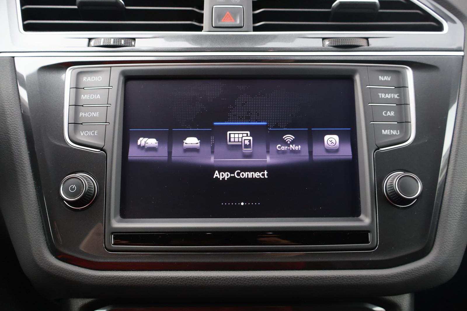 Volkswagen Tiguan 1.4 TSI DSG R-Line LED ACC Navi 360° AHK