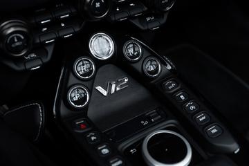 2023 Aston Martin V12 VANTAGE — миниатюра 21
