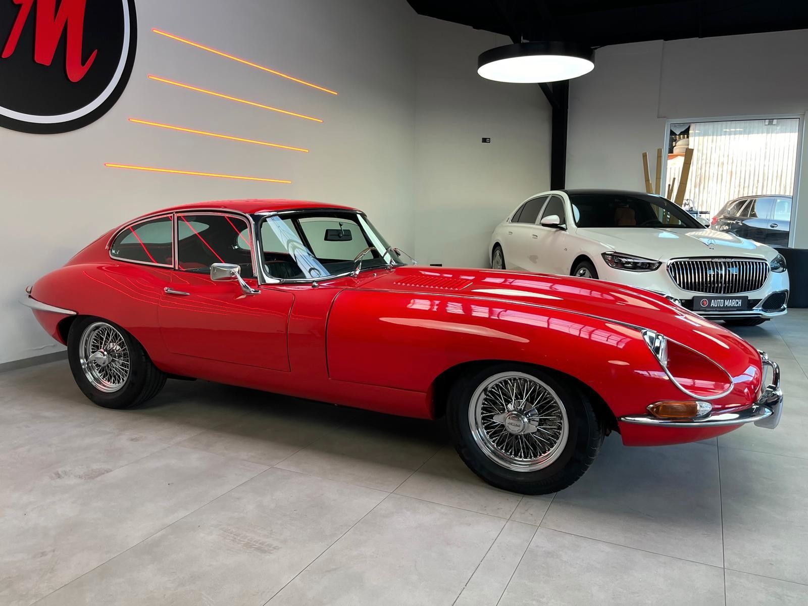 Fahrzeugabbildung Jaguar E-Type 4.2 Coupe Serie 1.5 6-Zylinder