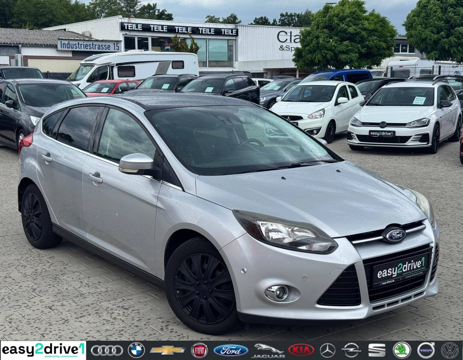 Ford Focus Lim. Titanium/NAVI/RFK/KEYLESS/SHZ/TEMP/KL