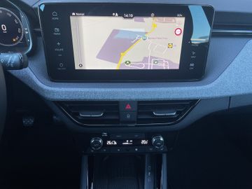 Skoda Kamiq 1.0 TSI TOUR *SHZ*NAVI*MATRIX*KESSY*KLIMA