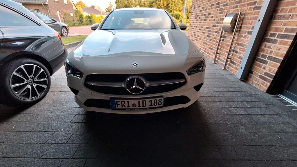 Image of Mercedes-Benz CLA 180 Shooting Brake