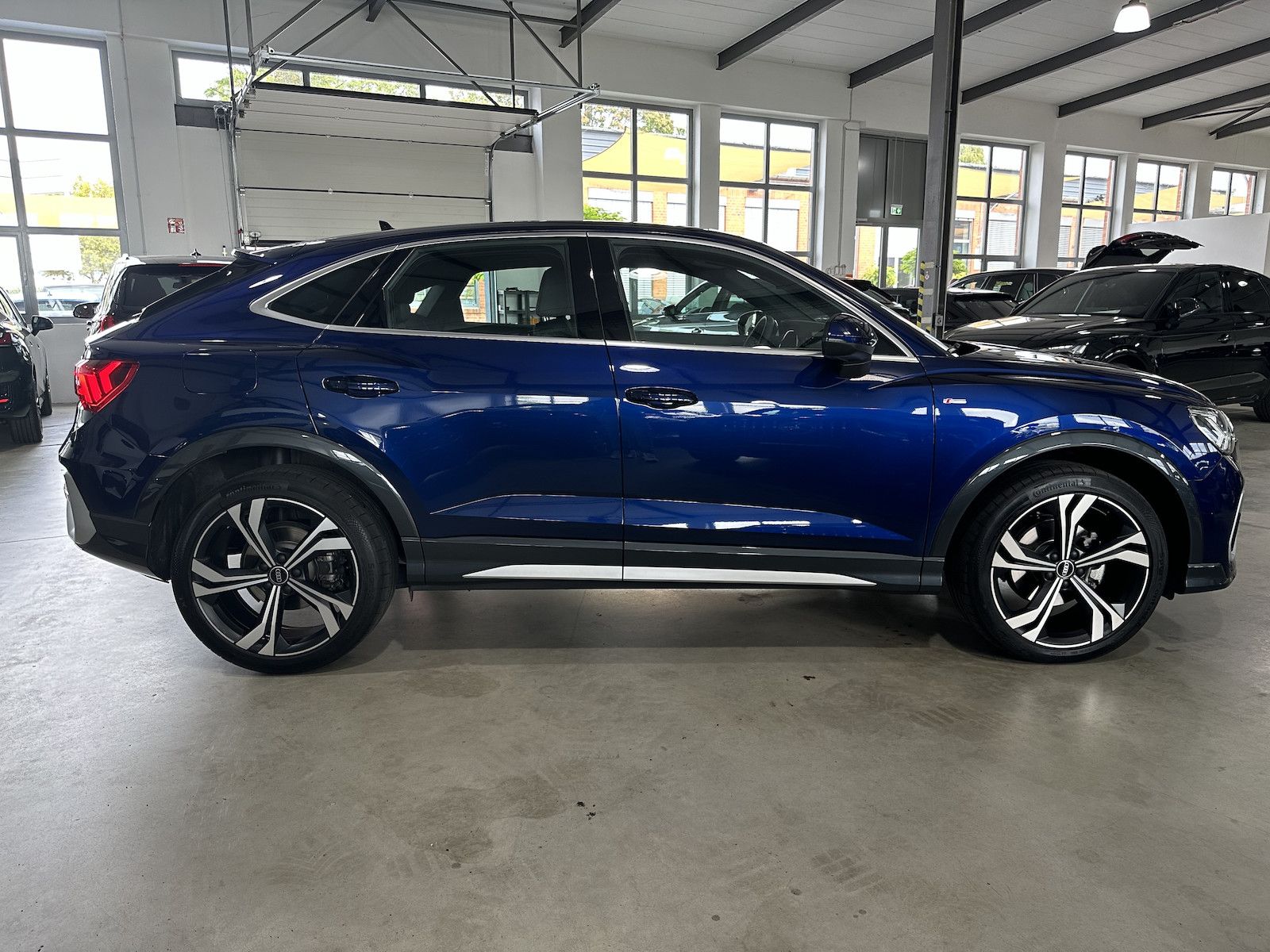 Fahrzeugabbildung Audi Q3 Sportback 35 TDI S line/Pano/Matrix/20´/RFK