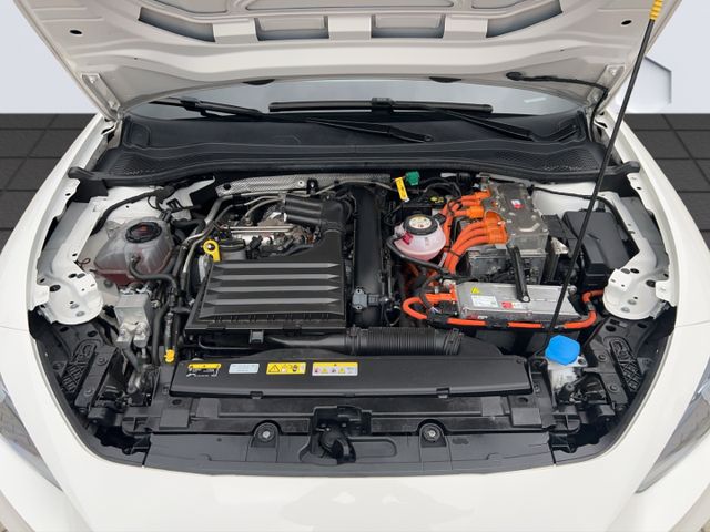 Leon Sportstourer 1.4 e-HYBRID DSG GJR FR Line L