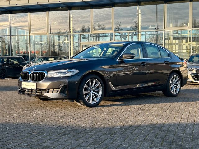 BMW 520d Aut. Lim. / Glasdach el. / Leder