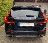 Volvo V60 Cross Country Pro D4 AWD Geartronic  - schwarze Volvo V60 Cross Country