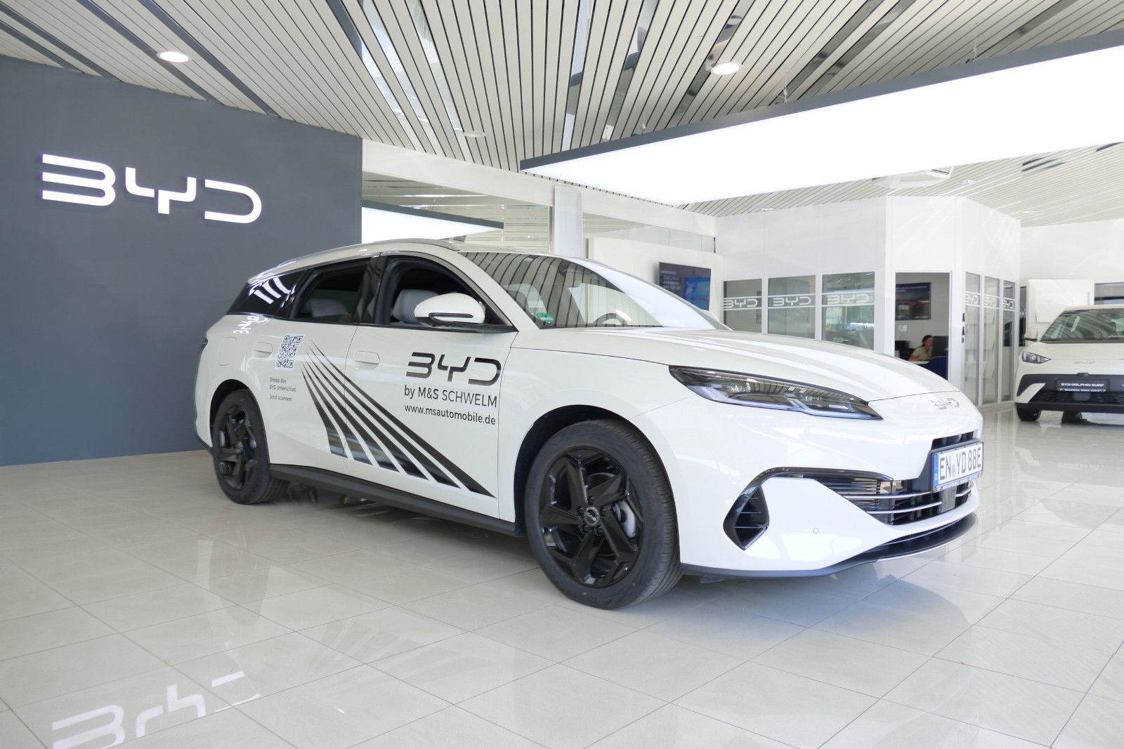 BYD SEAL 6