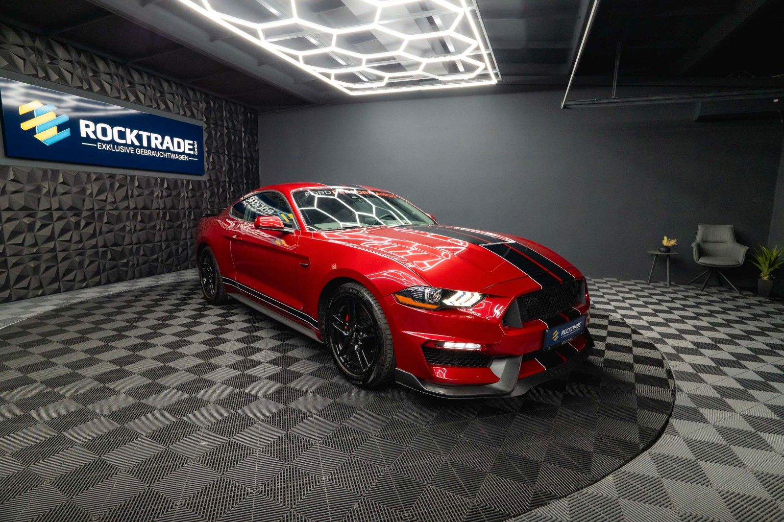 Fahrzeugabbildung Ford Mustang Shelby Coupe GT 350 Package Dark Horse