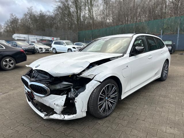 BMW Touring 330 e M Sport *LIVE COCKPIT*NAVI*LASER**