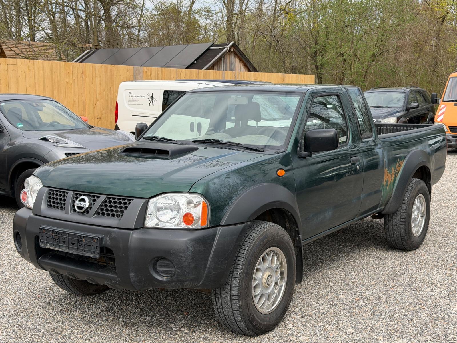 Nissan Navara NP300 Pick-up King Cab 4X4*Klima*AHK*