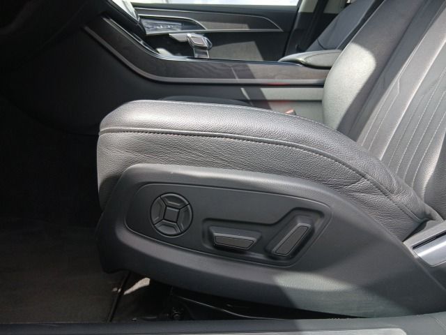 Audi A8 - Bild 21