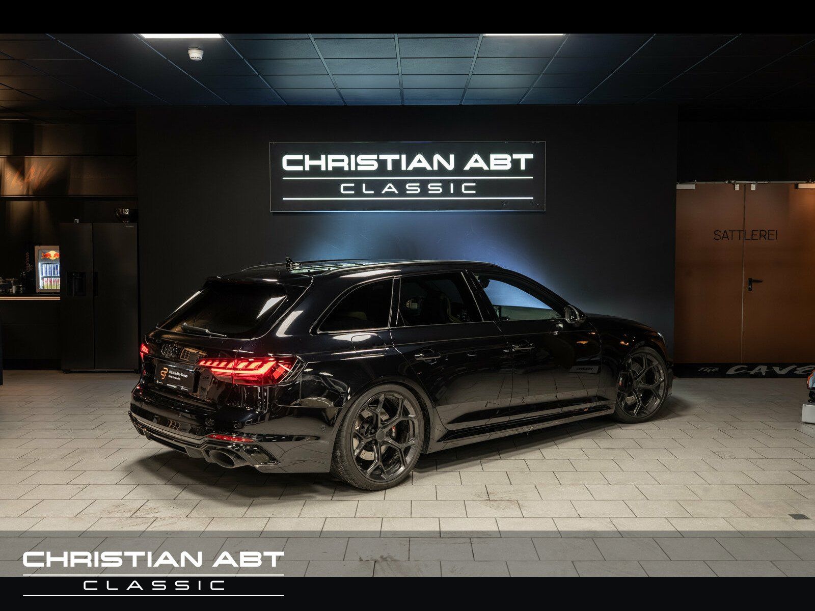 Fahrzeugabbildung Audi RS 4 Competition Plus Panorama * B&O * Keyless