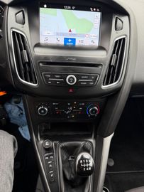 Ford Focus - 10
