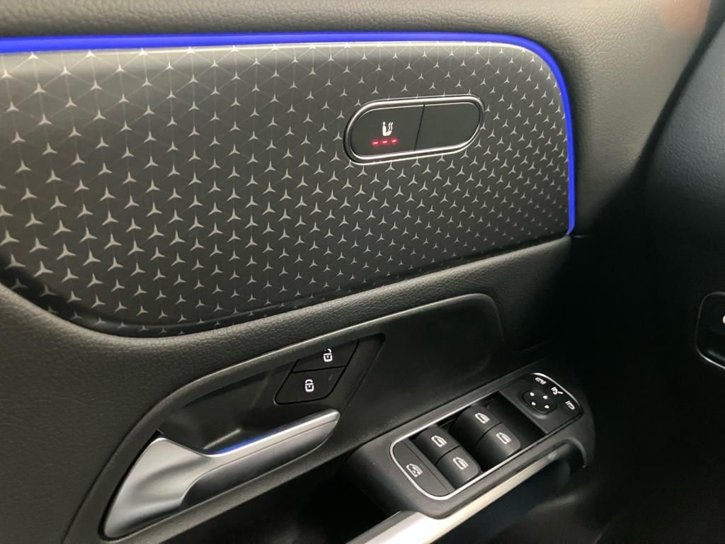 Fahrzeugabbildung Mercedes-Benz GLB 200 +PROGRESSIVE+AHK+DISTRONIC+WINTER-PAKET+
