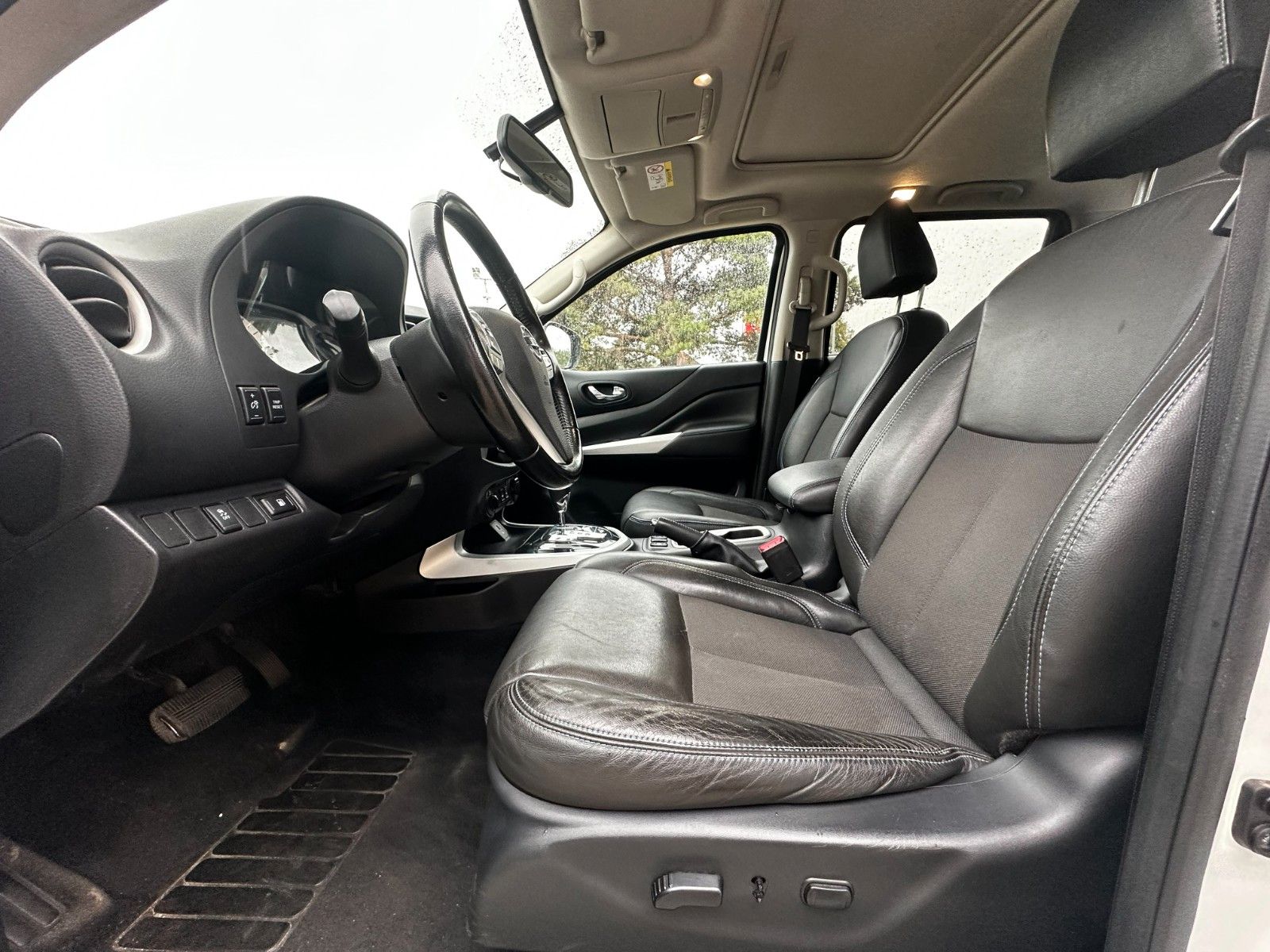 Fahrzeugabbildung Nissan Navara NP300 Acenta King Cab 4x4