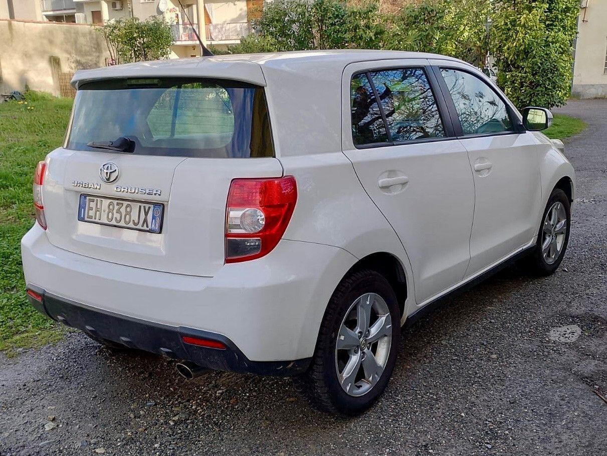 Toyota Urban Cruiser 2011 — engine 1.364 cm³, 90 HP (66kW)