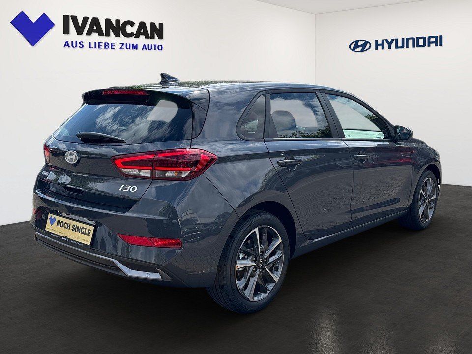 Fahrzeugabbildung Hyundai i30 1.0T 115PS Trend