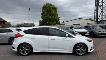 Ford Focus - 5