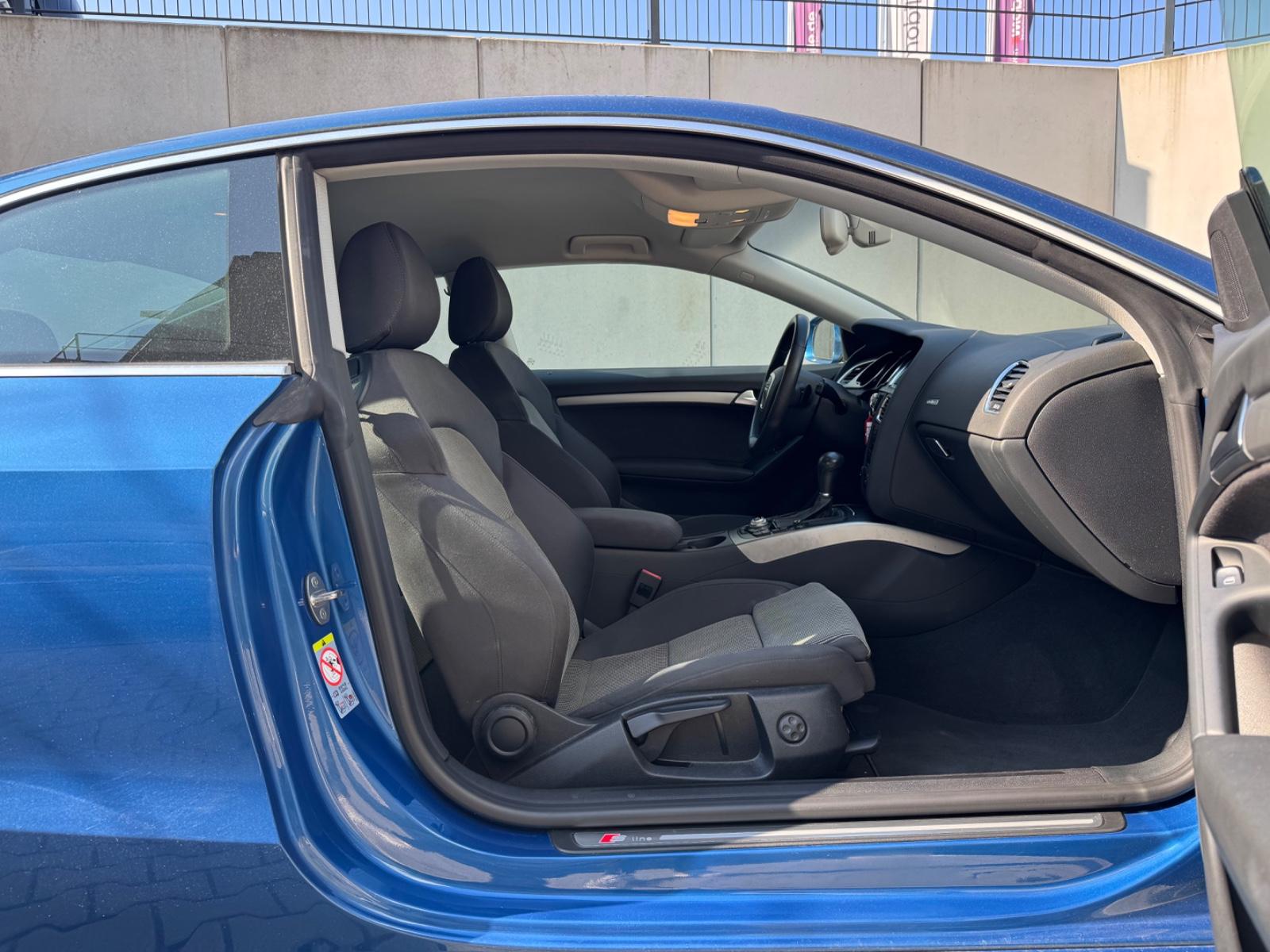 Audi A5 Coupé S Line 2.0 TFSI 211 ch BVA quattro / Magnetic Ride / Caméra de recul / Audi Sound System / Chauffage auxiliaire