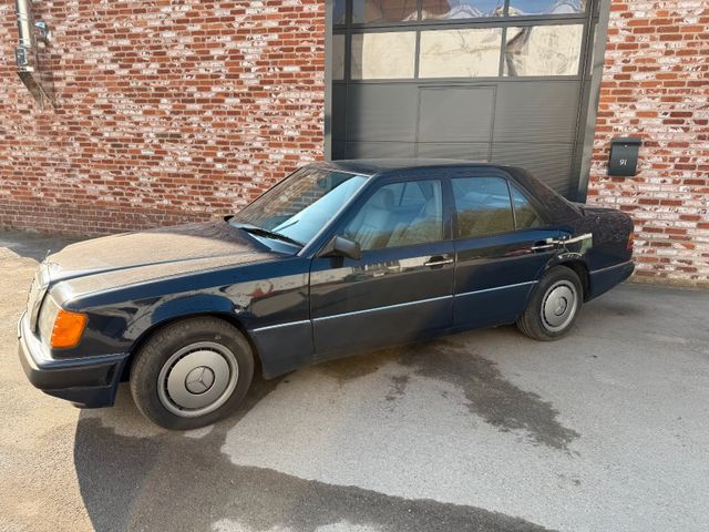 Mercedes-Benz 200 E W124  aus 3 H.,SSD,H Kennzeichen Tüv 10.26