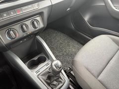 Fahrzeugabbildung Skoda Fabia Active 1.0 Ltr. 5-Gang Sitzhzg*Klima*Radio