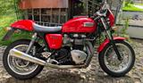 Triumph Thruxton 900