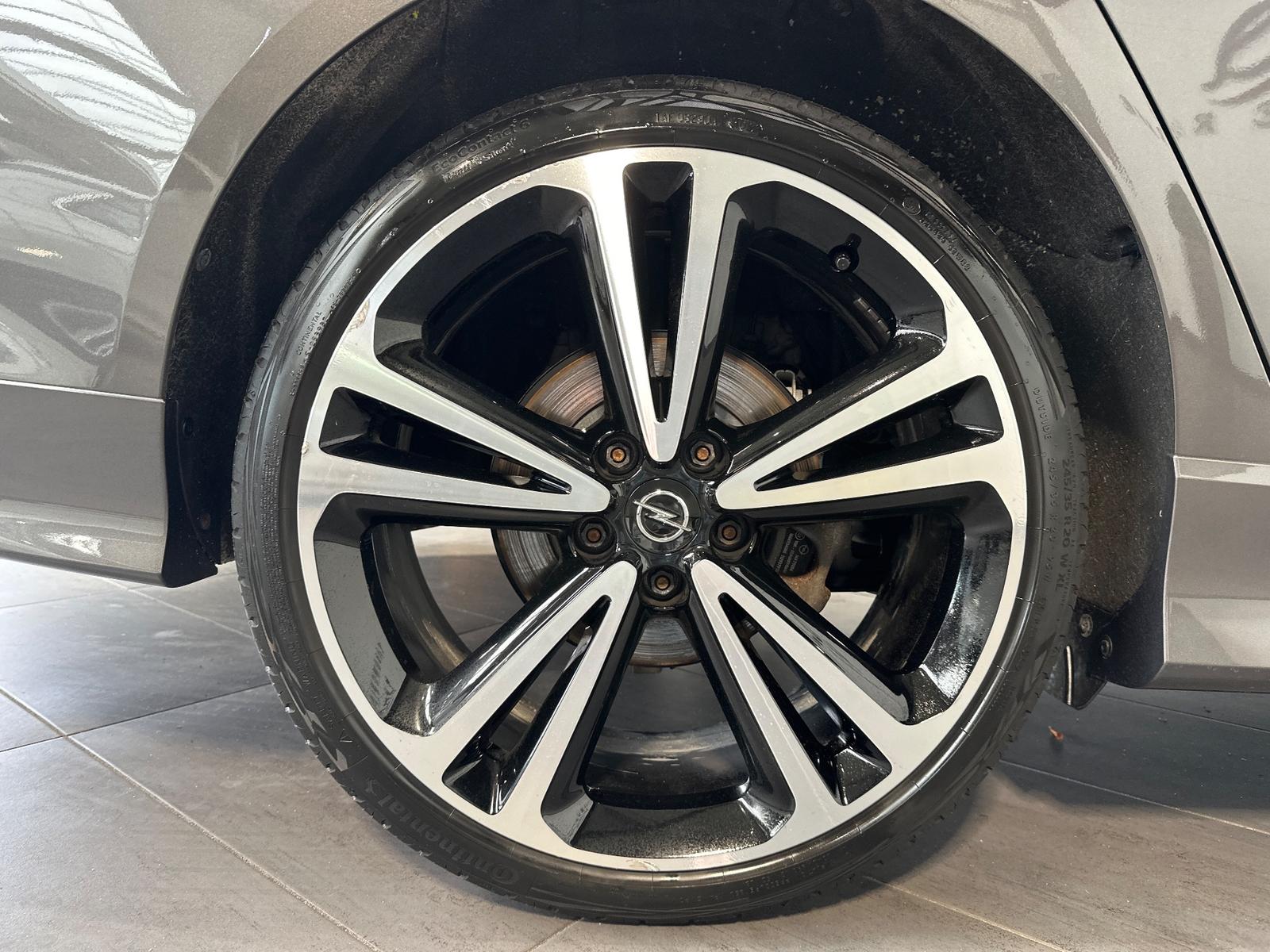 Opel Insignia ST 2.0 D Ultimate AT NAV+LED+ACC+KAMERA