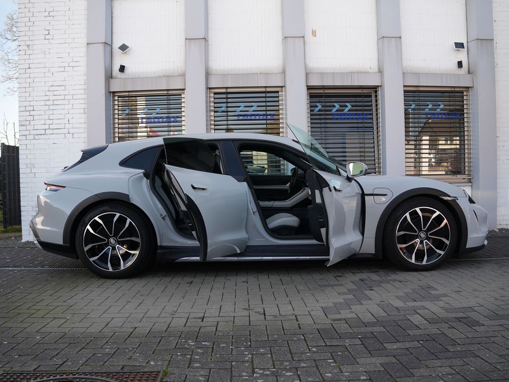 Image of Porsche Taycan