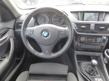 BMW X1 20 d xDrive Sport Line AHKNaviSHPDCAlu 18