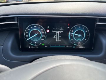 Hyundai TUCSON - 11