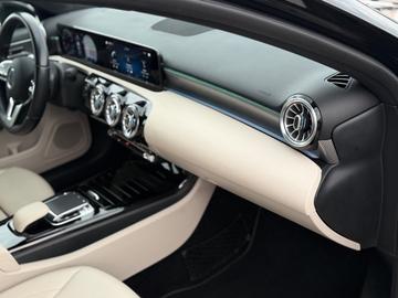 صورة مصغرة 12 لـ 2019 Mercedes-BENZ A 220