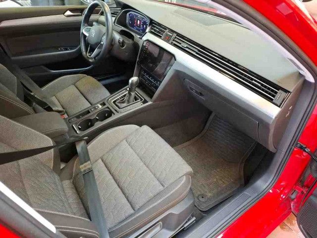 Volkswagen Passat Variant - Bild 13