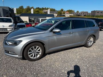 Volkswagen Passat Variant - 2