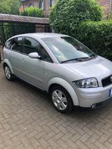 Audi A2  1,4 Style Top-Zustand Zahnriemen ... - gebrauchte Audi A2 aus dem Jahr 2002