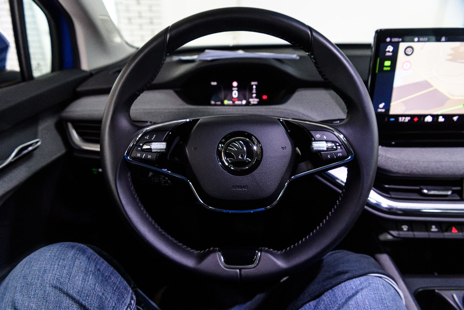 Fahrzeugabbildung SKODA Enyaq 50 NAVI+LED+RFK