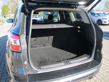 Ford Kuga Vignale Autom.+ AHK + Allrad + Navi