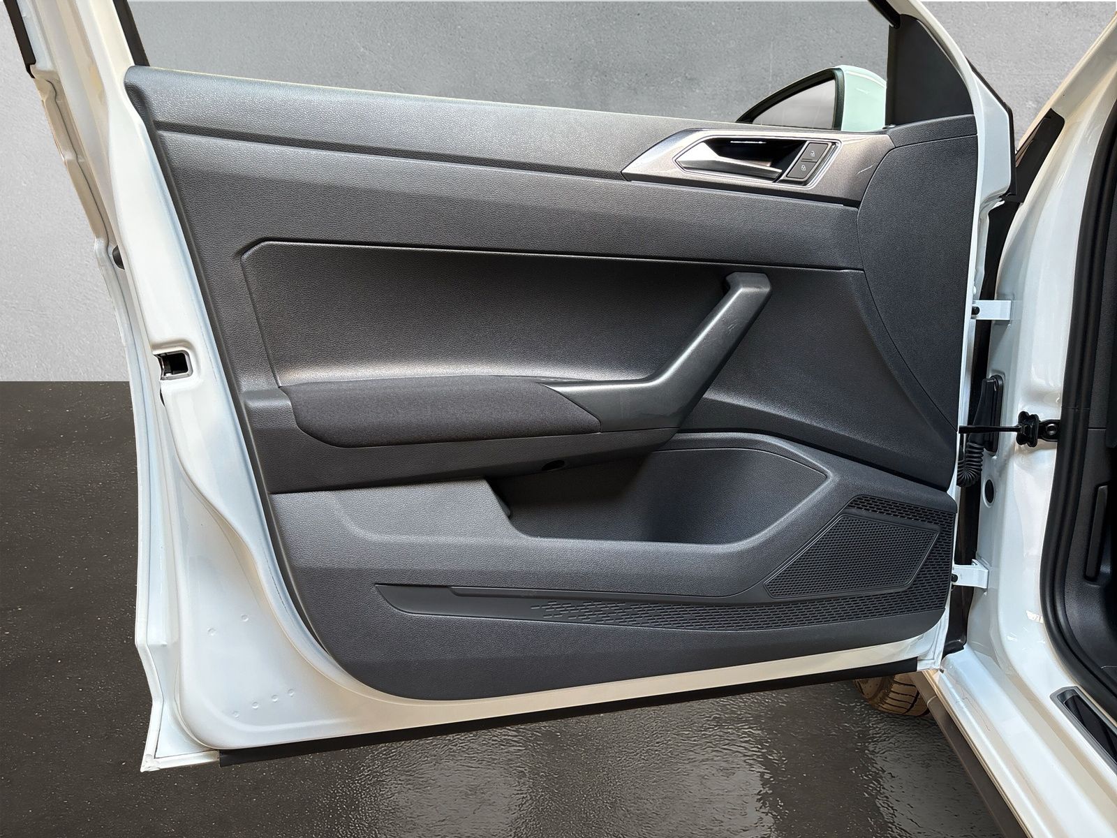 Fahrzeugabbildung Volkswagen Polo GTI 2.0 TSI AppConnect Navi SHZ Matrix