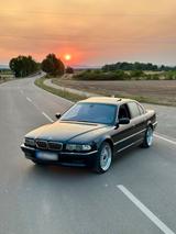 BMW E38 740i Facelift m62b44 - gebrauchte BMW 740 aus dem Jahr 2001