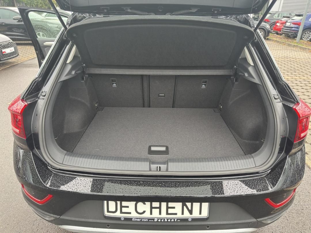 Fahrzeugabbildung Volkswagen T-ROC MOVE 1.5TSI, 110kW, DSG, Move,MFK, GJR, Na