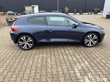 Volkswagen Scirocco 2.0 TSI DSG Edition - blaue Volkswagen Scirocco