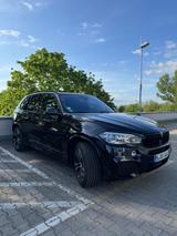 BMW X5 xDrive30d  M Packet - BMW X5 in Berlin