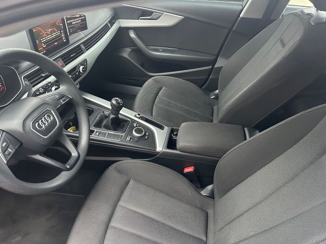 Fahrzeugabbildung Audi A4 Avant +Navi+Xenon+PDC+SHZ+LM Allwetter+BT