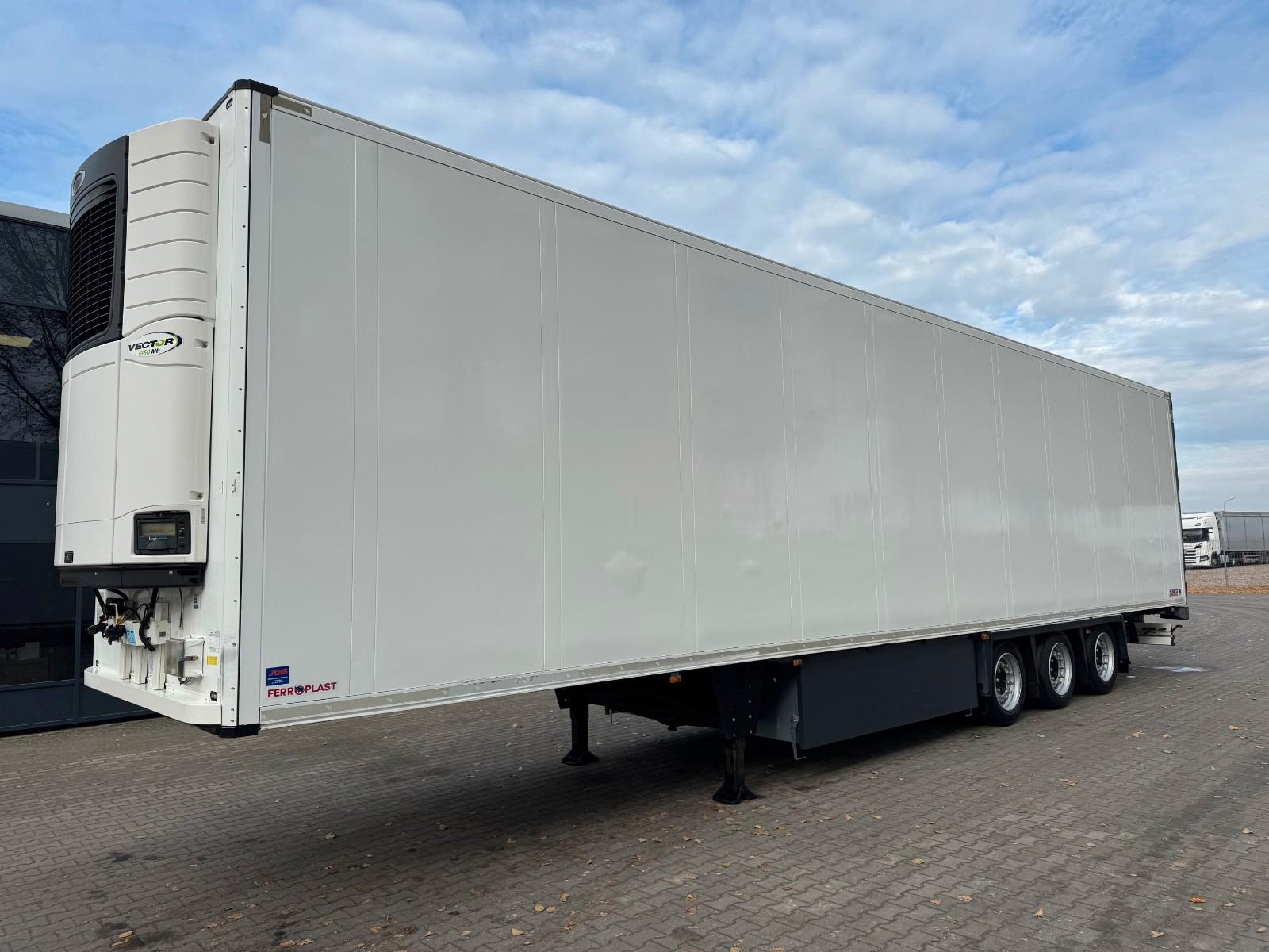 Schmitz Cargobull Mega 2,90m, Multitemp,Doppelstock,Vector 1950 Mt