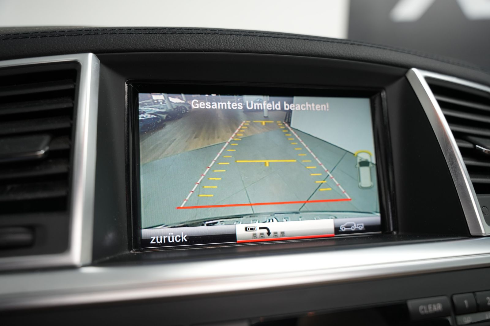 Fahrzeugabbildung Mercedes-Benz ML ML 350 CDI *AMG-Line*Panorama*Rückfahrkamera