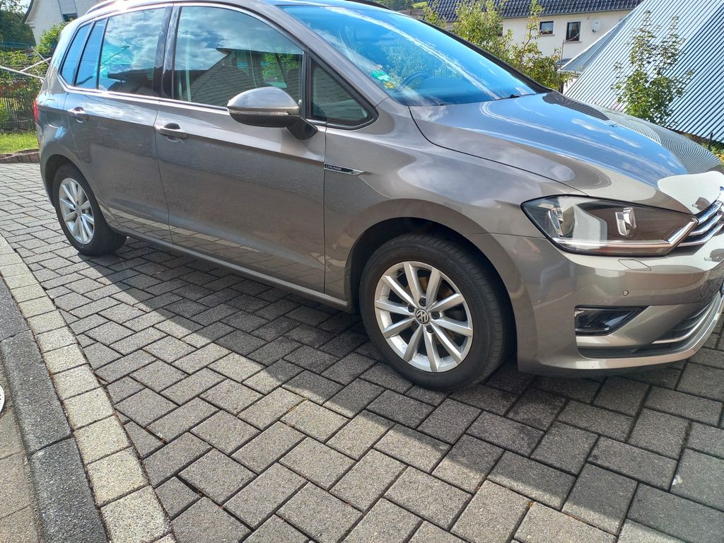 Image of Volkswagen Golf Sportsvan