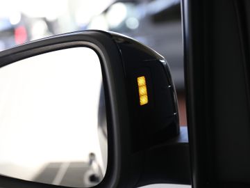 Volkswagen Caddy 1.5 TSI DSG STYLE NAVI STANDHZ 5J GARANTIE