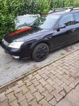 Ford Verkaufe Ford Mondeo viele Ersatzteile neu. - Ford Mondeo aus 2006 mit Diesel-Antrieb